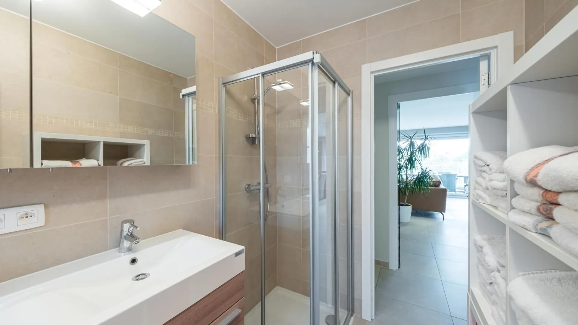 Rustig Gelegen Appartement Te Oostende/Middelkerke 0*, Ostend